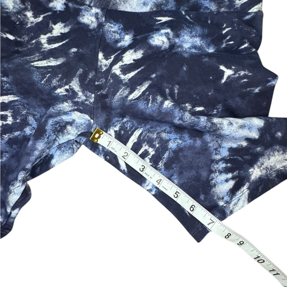 EST 1946 white and blue tie dye Shorts s - Picture 2 of 5